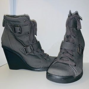 Vera Wang wedge boots